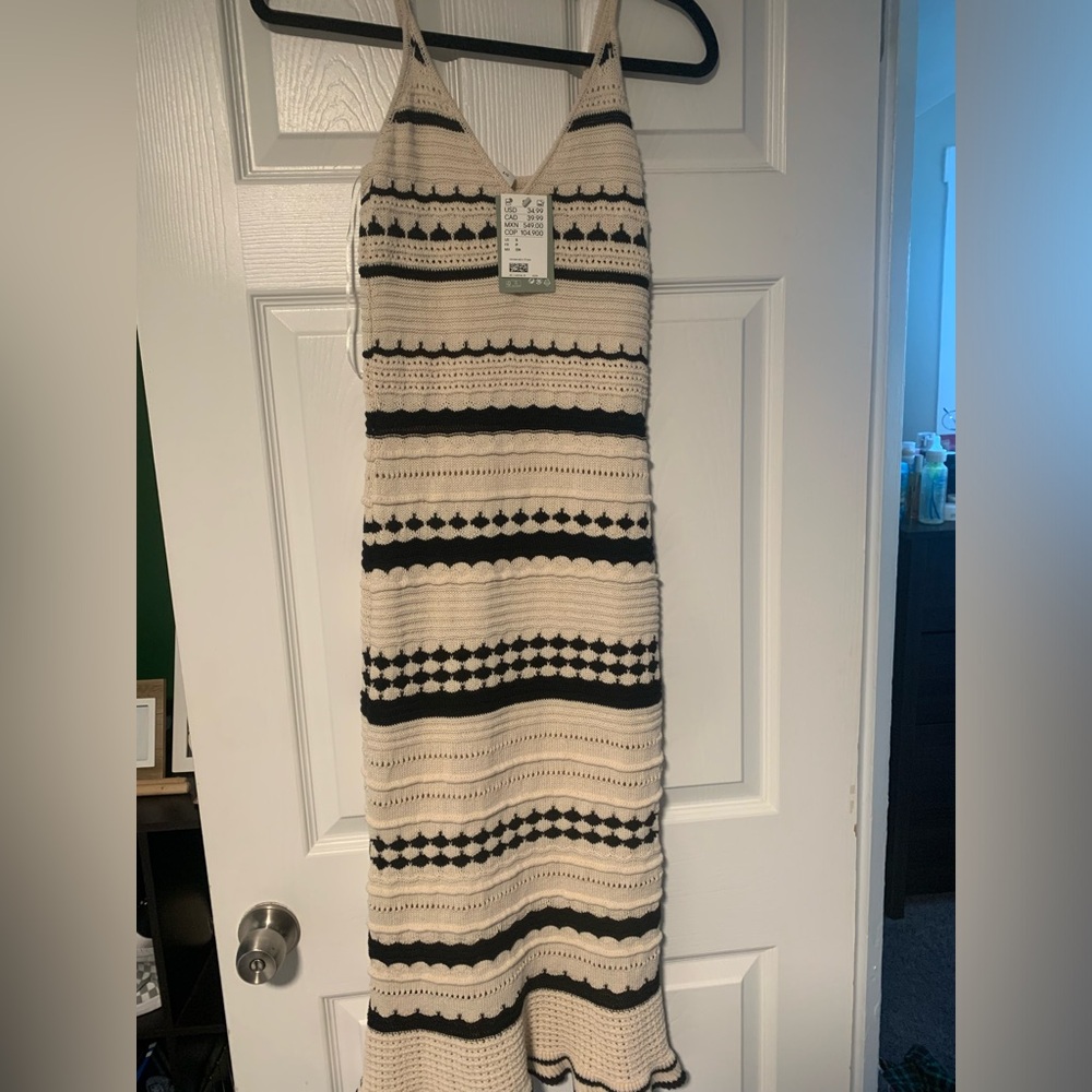 H&M Black and Cream Women's Sweater Dress